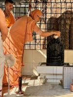 Jalabhisheka and Shodashopachar Puja by HH Swamiji at Shri Shivakrishna Mandir, Hubballi (26 Feb 2025)